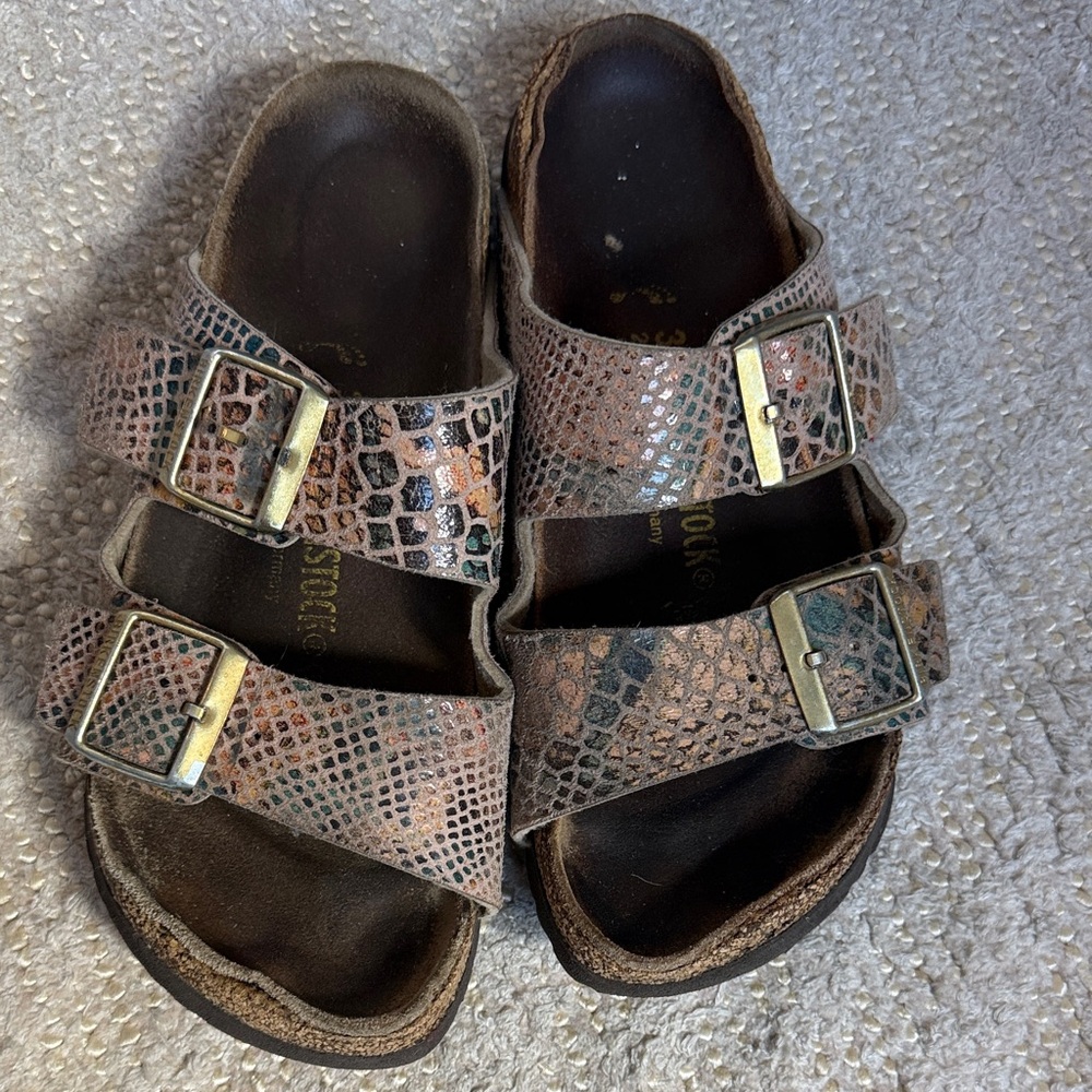 Birkenstock-style Arizona Buckle Sandals in Metallic Brown Snake Print